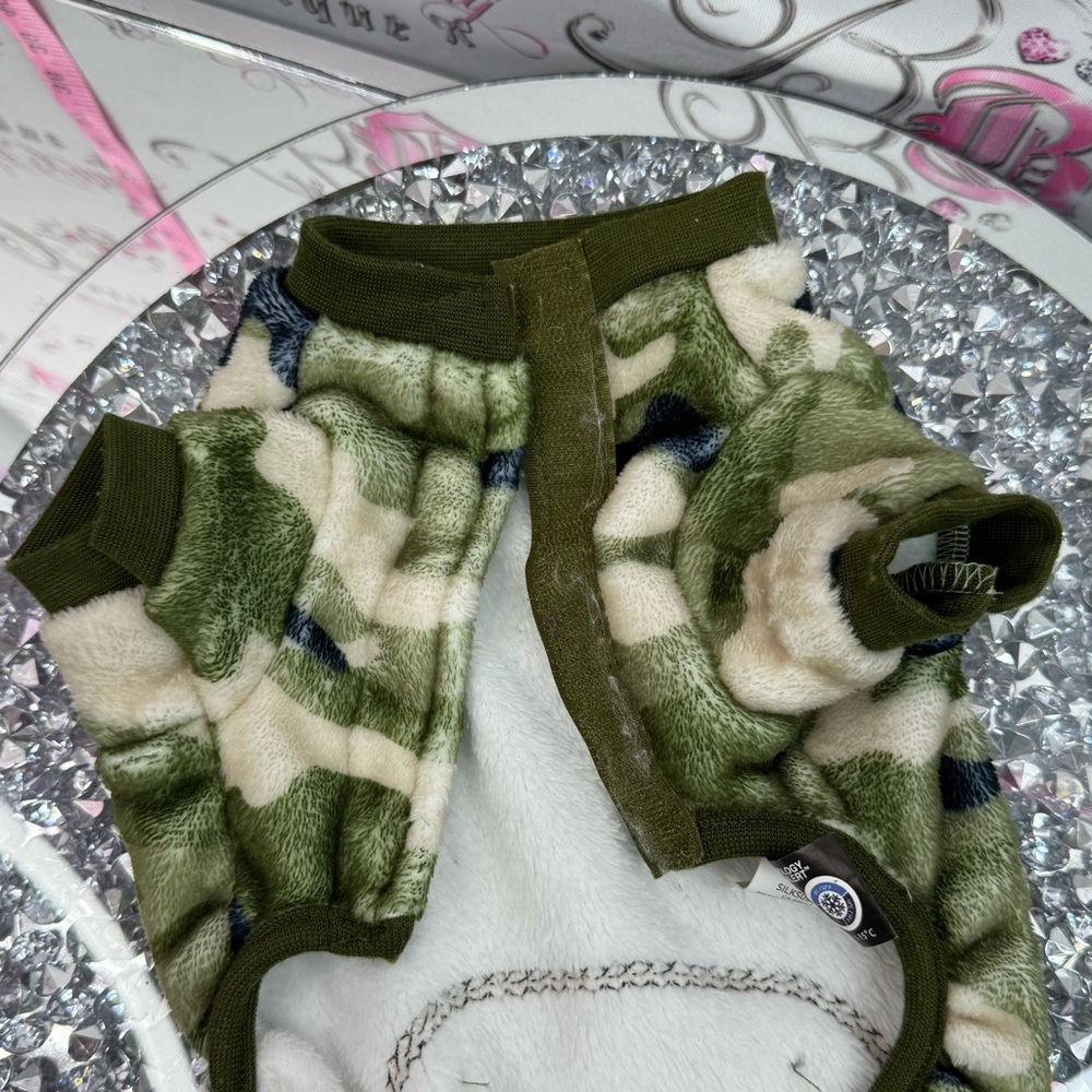 Camouflage Fleece Pet Hoodie cat or dog camo- Green, Cream, Black - Picture 5 of 8